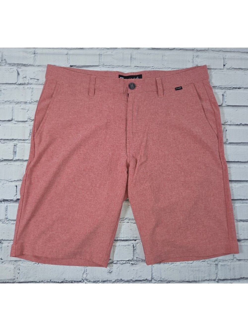 Travis Mathew Pink Striped Mens Golf Shorts Size 34